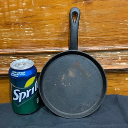 Small Cast Iron Skillet - Flat Pan