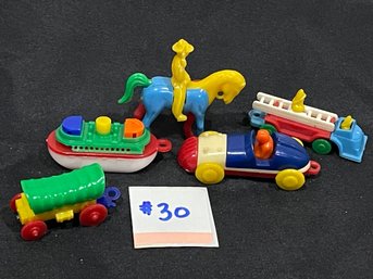 Lot Of 5 Vintage Lional Plastic Puzzle Toy Keychains