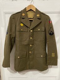Vintage U.S. Army Uniform Dress Jacket With Patches - Size 36R