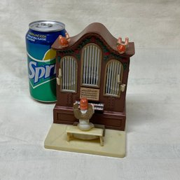 Angel Playing Organ Music Box VINTAGE