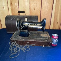 Antique Singer Sewing Machine With Dome Case