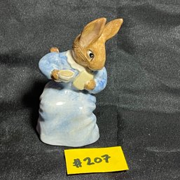 Beswick China Beatrix Potter's 'Cottontail' 1985 Figurine