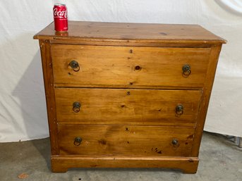 Antique 19th Century Pine 3 Drawer Dresser - Nice Knapp Joints