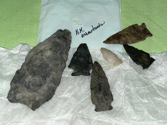 Lot Of Indian Arrowheads Found In New Milford, CT