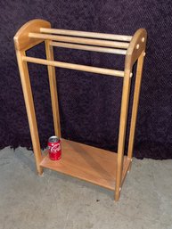 Wooden Quilt Rack - Light Maple