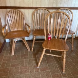 Set Of 4 Solid Maple Wood Kitchen Table Chairs (One Swivel)