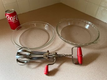 2 Vintage Pyrex Glass Pie Plates & Egg Beater