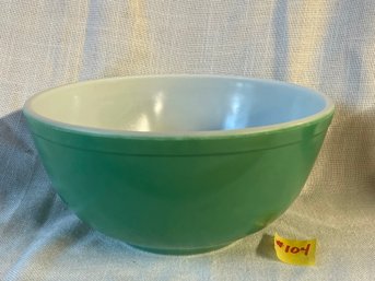 Green Pyrex 403 Mixing Bowl 2 1/2 Quart VINTAGE Mid-Century Kitchen