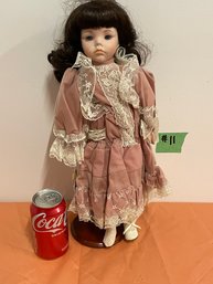 Loretta 1991 Seymour Mann Collectible Doll #11