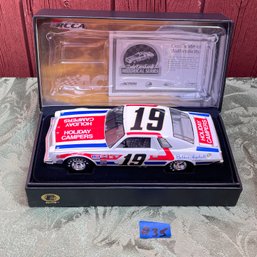 Dale Earnhardt #19 Belden Asphalt 1977 Malibu 1:24 NASCAR Elite Diecast Car