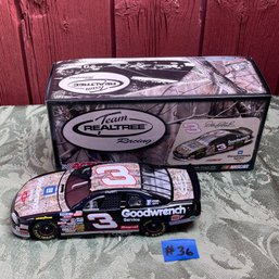 Dale Earnhardt #3 Goodwrench Realtree Monte Carlo 1:24 NASCAR Diecast Car