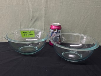 (2) Clear PYREX Glass Mixing Bowls 1.5 Quart/1.4 Liter