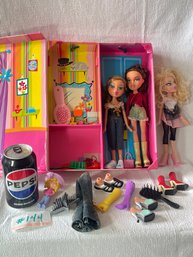 BRATZ Lot - 3 Dolls And Accessories