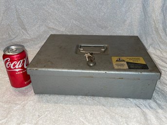 Vintage Insulated Security Box - Metal Lockbox With 2 Working Keys