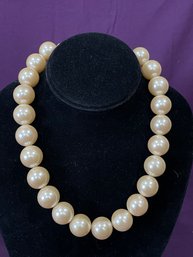 Richelieu Large Pearl Bead Necklace