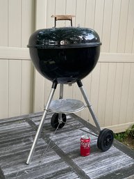 Small Weber Charcoal Grill - Excellent Condition