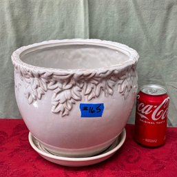 Ivy Design White Glazed Pottery Flower Pot