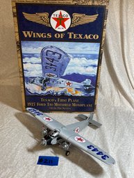 Texaco's First Plane 1927 Ford Tri-motored Monoplane 7th In Series ERTL