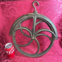 Antique Cast Iron Well Pulley Wheel - Farmhouse, Barn Decor