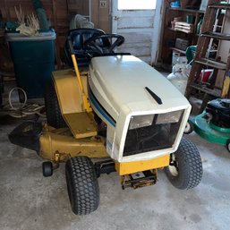 Cub Cadet 1430 Lawn Tractor, Mower - Runs!