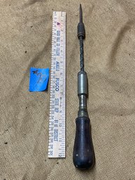 'Yankee' Ratcheting Spiral Screwdriver - North Bros, Philadelphia - Vintage Tool