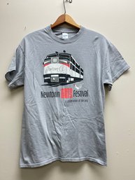 Newtown, CT Arts Festival T-Shirt, Size Medium