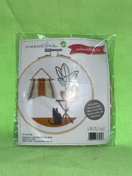 Dimensions 'Cat' Complete Embroidery Kit NEW