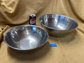 2 Stainless Steel Kitchen Mixing Bowls