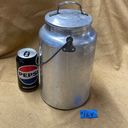 Vintage LEYSE Aluminum Milk Can With Lid (4 Quarts)