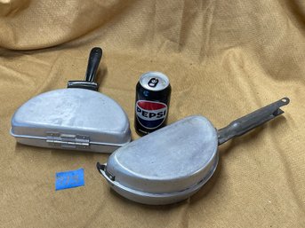 (2) Vintage Omlet Pans