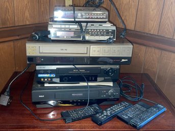 Vintage Electronics Lot - Clock Radios, VCRs