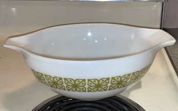 Pyrex 'Verde' Cinderella Mixing Bowl - Largest Size 4 Quart