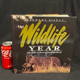 'The Wildlife Year: Life Cycles Around The World' 1993 Animal Book