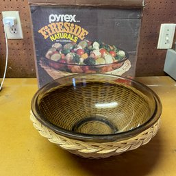 Pyrex Fireside Naturals Glass Serving Bowl & Rattan Base Basket VINTAGE