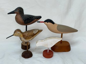 Lot Of 4 Shore Bird Wood Carvings - Bird Figurines