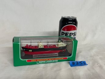 2002 MINIATURE HESS VOYAGER Oil Tanker Ship Model - New In Box