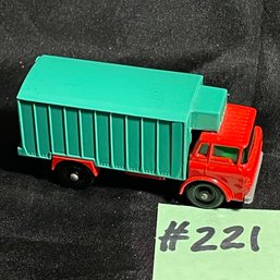 Matchbox 'Refrigerator Truck' No. 44 Diecast Car Lesney - England