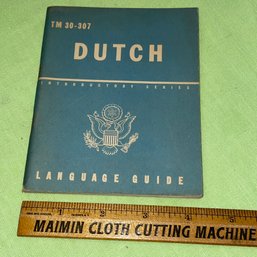1943 Dutch Language U.S. War Department Booklet WWII