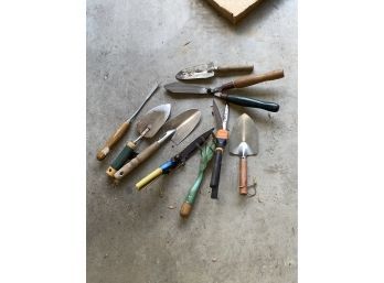 Mixed Lot Of Garden Hand Tools