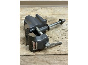 Craftsman Small Bench Vise No. 5246