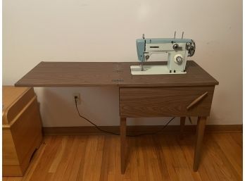 Nelco Deluxe Zig-Zag Sewing Machine In Cabinet