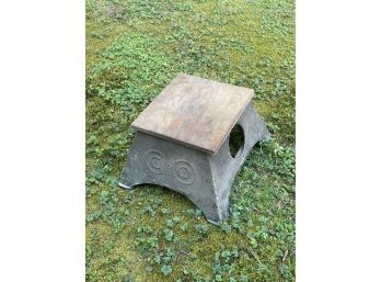 Chesapeake & Ohio Railway Train Step Stool - Morton Manufacturing