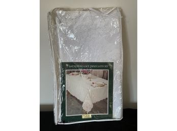 Battenburg White Lace Tablecloth 68' X 86' Oblong - Vintage