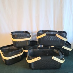 Plastic Baskets With Handles