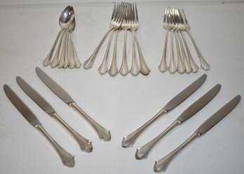 24. PC LUNT STERLING FLATWARE SET