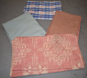 LOT (3) VINTAGE WOOL BLANKETS & (1) COTTON TABLE CLOTH