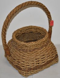 WOVEN HANDLED BASKET