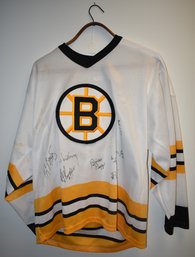 BOSTON BRUINS JERSEY W/ SIGNATURE