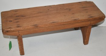 19TH CENT N.E. PINE FOOTSTOOL