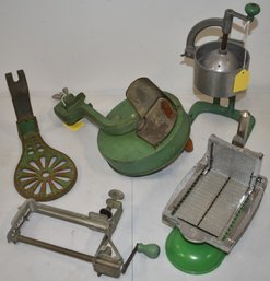 (4) VINTAGE GREEN METAL KITCHEN ITEMS